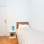 Rent a room of 140 m² in madrid