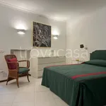 Rent 2 bedroom apartment of 60 m² in Napoli