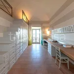 Rent 5 bedroom apartment of 240 m² in Lomagna