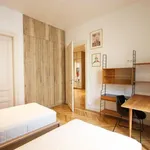 Rent 3 bedroom apartment of 160 m² in Prague