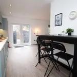 Rent 2 bedroom apartment of 74 m² in Cardiff