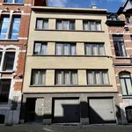 Huur 2 slaapkamer appartement in Schaerbeek - Schaarbeek