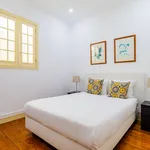 Rent 3 bedroom apartment of 120 m² in Lisbon