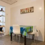 Rent a room of 115 m² in lisbon