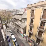 Rent a room of 87 m² in barcelona