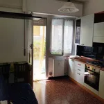 Affitto 2 camera appartamento di 64 m² in Genoa