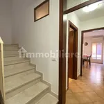 Affitto 4 camera casa di 132 m² in Forlì