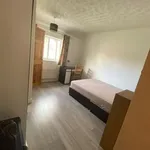 Rent 5 bedroom flat in East Of England