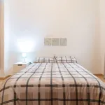 Alquilo 3 dormitorio apartamento de 25 m² en Valencia