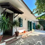 Rent 6 bedroom house of 654 m² in Pozzuoli