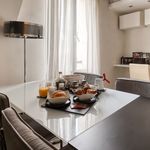 Rent 1 bedroom apartment of 538 m² in Paris