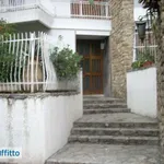 Rent 5 bedroom apartment of 90 m² in Genoa