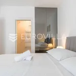 Rent 2 bedroom apartment of 60 m² in Split