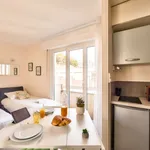 Rent 1 bedroom apartment of 20 m² in Paris