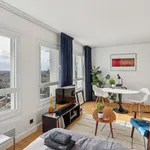 Studio de 377 m² à Paris