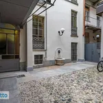 Affitto 5 camera appartamento di 140 m² in Turin