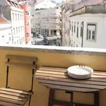 Rent a room of 80 m² in lisbon