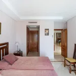 Alquilo 4 dormitorio apartamento de 216 m² en Costalita