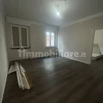 Affitto 5 camera appartamento di 120 m² in Alessandria