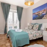 Rent 3 bedroom apartment of 120 m² in Porto