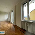 Rent 2 bedroom apartment of 105 m² in Milan