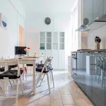 Rent a room of 136 m² in Milan