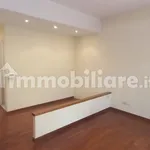 Rent 4 bedroom apartment of 120 m² in Rome