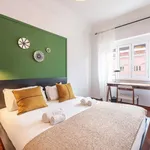 Rent 3 bedroom apartment of 12 m² in Lisbon