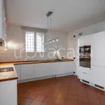 Rent 6 bedroom house of 220 m² in Ferrara