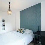 Rent 4 bedroom apartment in Clichy