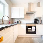 Rent 5 bedroom apartment of 74 m² in Luton