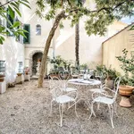 Rent 2 bedroom apartment of 65 m² in Florence