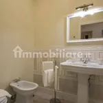 Rent 1 bedroom apartment of 40 m² in Florence