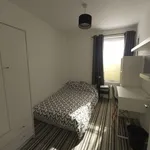 Rent 6 bedroom flat in South East England