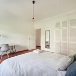 Rent a room of 187 m² in Lisbon