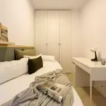 Rent 6 bedroom apartment in Barcelona