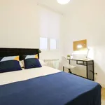 Rent a room of 94 m² in madrid