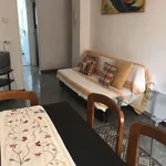 Alquilo 4 dormitorio apartamento de 75 m² en Barcelona']