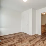 3 bedroom apartment of 2378 sq. ft in Richmond Hill (Langstaff)