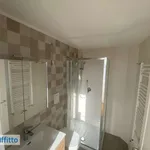 Rent 4 bedroom house of 140 m² in Bari