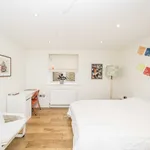 Rent 3 bedroom house in London