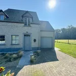 Maison de 455 m² avec 4 chambre(s) en location à Kruisem