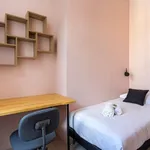 Appartement de 830 m² avec 3 chambre(s) en location à Lyon