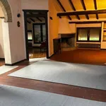 Affitto 5 camera appartamento di 130 m² in Siena