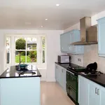 Rent 5 bedroom house in Dún Laoghaire