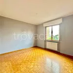 Rent 4 bedroom apartment of 115 m² in Cusano Milanino