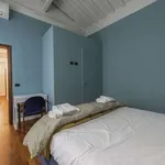 Rent 3 bedroom apartment of 100 m² in florence