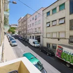 Rent a room of 100 m² in Lisboa