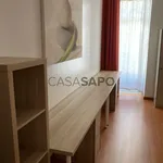 Rent 2 bedroom apartment of 200 m² in Setúbal