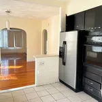 Rent 3 bedroom apartment of 134 m² in Middlesex